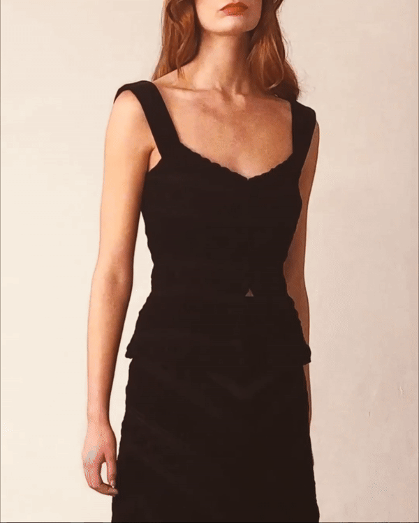 VELVET EMBROIDERED TOP - BLACK - AH24