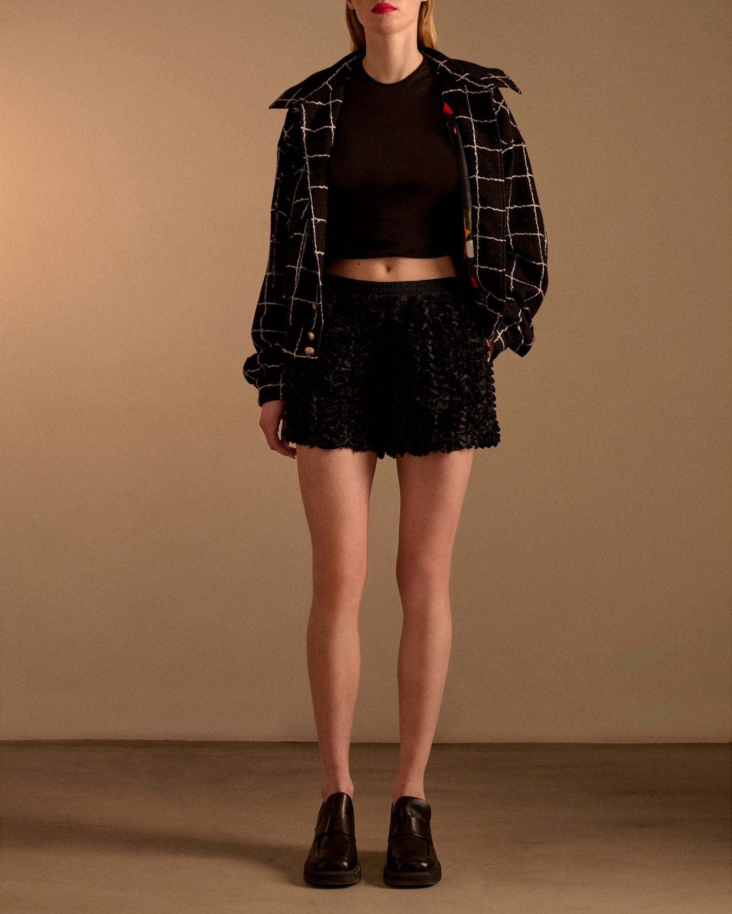 EMBROIDERY SHORTS - BLACK